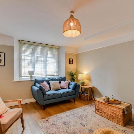 Cheerful 3 Bed Grade II Central Cottage Cirencester Exterior foto