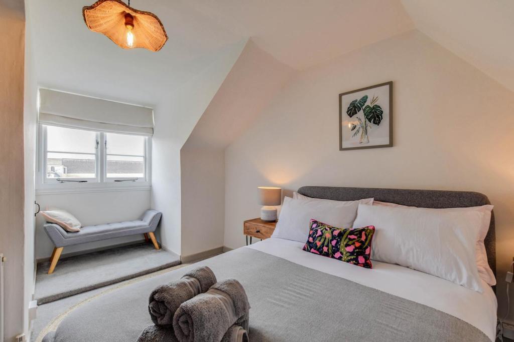Cheerful 3 Bed Grade II Central Cottage Cirencester Exterior foto
