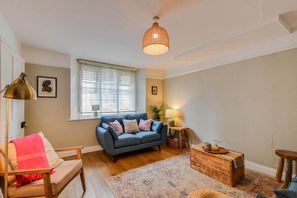 Cheerful 3 Bed Grade II Central Cottage Cirencester Exterior foto