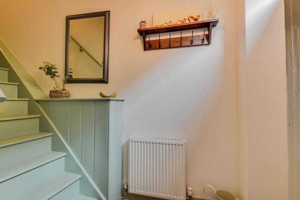 Cheerful 3 Bed Grade II Central Cottage Cirencester Exterior foto